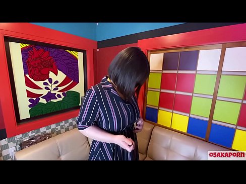 ❤️ Japanese cutie met groot tiete masturbeer met seksspeelgoed en kry 'n orgasme. Sy praat in 'n onderhoud oor haar fokken ervaring. Groot tiete en harige poes wat hard kreun. Osakaporn ❤️ Porno op af.pornogroupp.ru