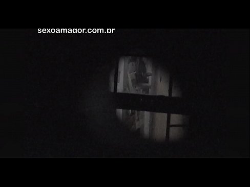 ❤️ Blondie word in die geheim video-opgeneem deur 'n buurtvoyeur wat agter hol bakstene versteek is ❤️ Porno op af.pornogroupp.ru
